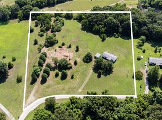 19840 Whitmer Ln, Gravette, AR 72736