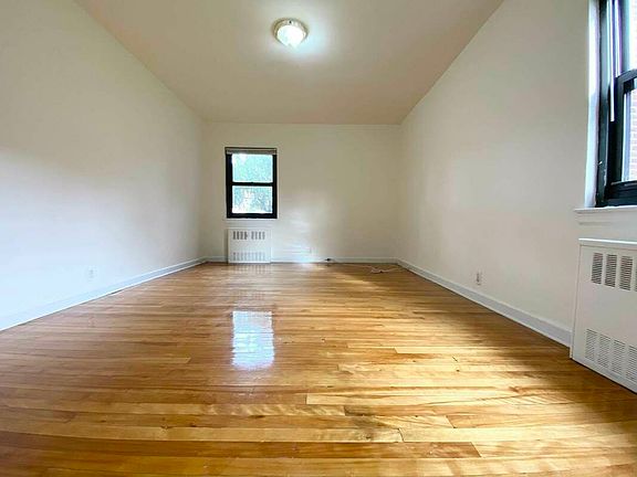 4th image of 19635 69th Ave #1