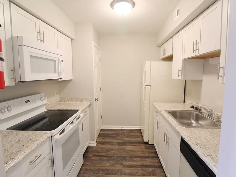 1112-1 Blue Ridge Dr — Photo 6