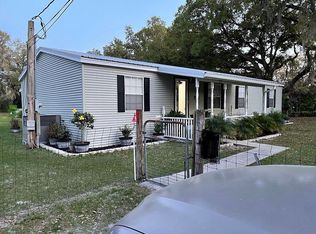 2726 Sawmill Rd, Plant City, FL 33567