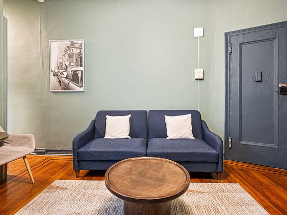 2nd image of 104 W 83rd St APT 4B