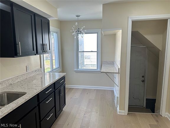 5th image of 16409 Judson Dr
