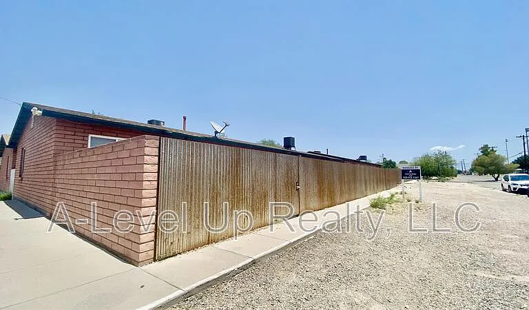 267 E 21st St #1 — Photo 20