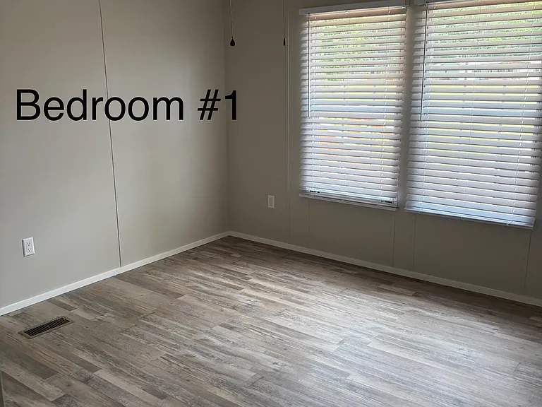 1430 Highway 97 — Photo 11