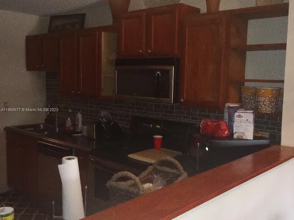 6936 SW 38th Ct #10-Q, Miramar, FL 33023