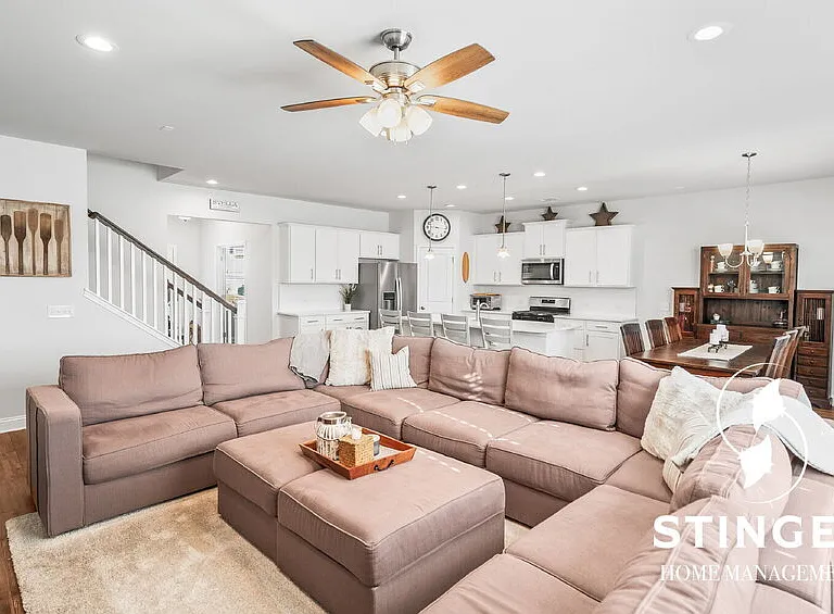 1174 Danner Dr — Photo 8