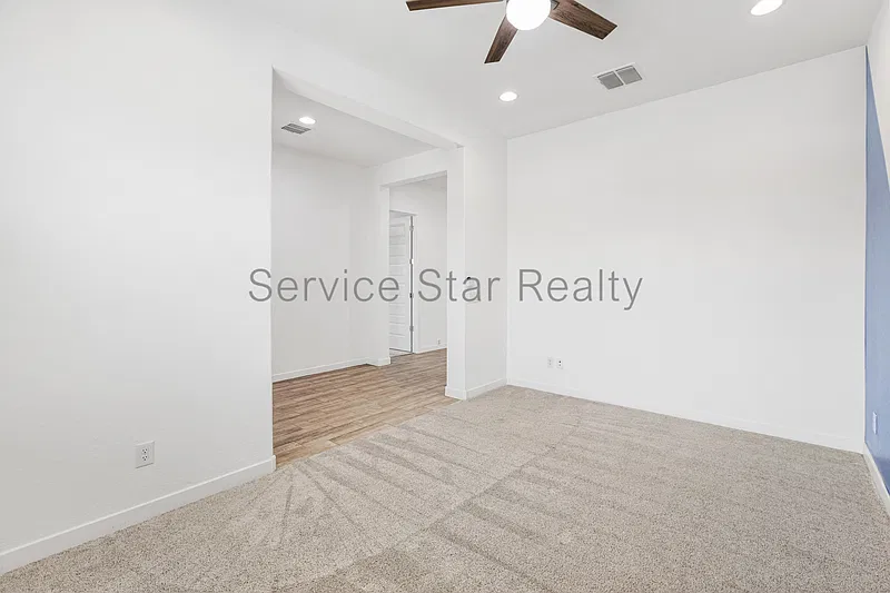 4 bed, 3.5 bath, 2782 sqft, $2,999 — Photo 4