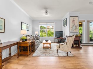 120 Southgate Dr Unit 213, Halifax, NS B4A 0B1