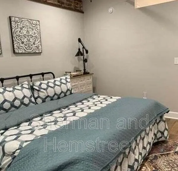 1118 Broad St — Photo 12