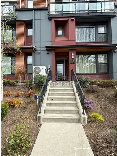 2142 10th Avenue Wunit #56 Photo 1