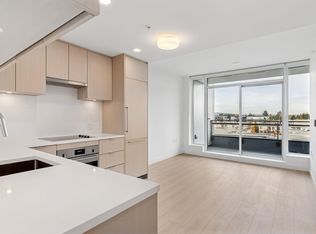 13675 107a Ave #1001, Surrey, BC V3T 2H2