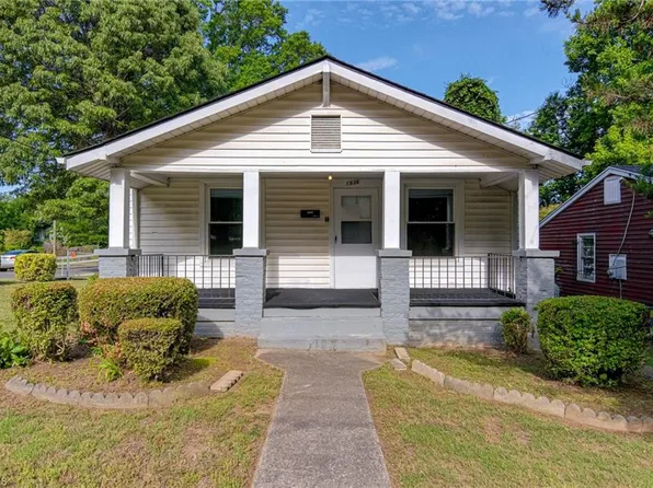 1936 Francis St, Winston Salem, NC 27107