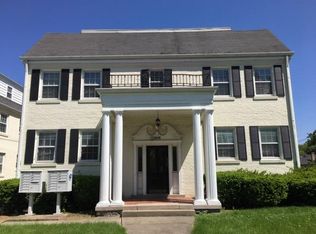 1606 Nicholasville Rd, Lexington, KY 40503