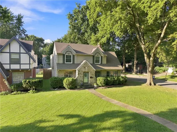 601 E 74th St, Kansas City, MO 64131