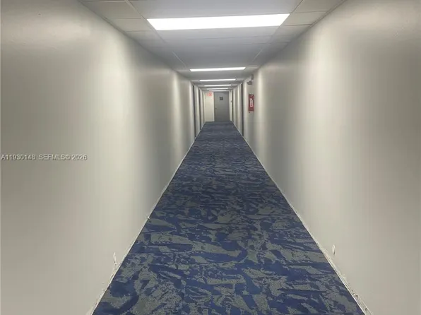 801 Three Islands Blvd APT 107, Hallandale, FL 33009