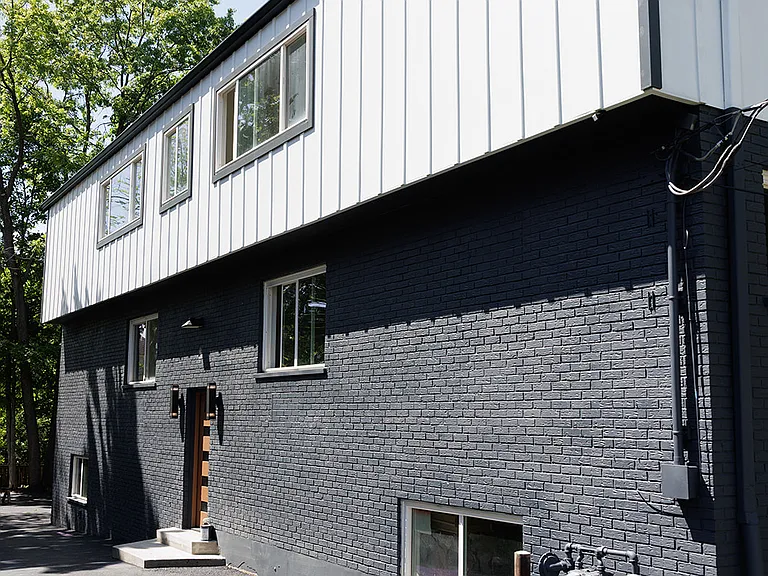 6305 Englewood Ave #1 — Photo 2
