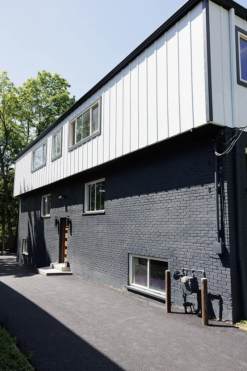 Building Photo - 6305 Englewood Ave #3