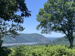 176 Moog Rd, Garrison, NY 10524