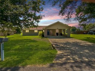 800 Fontenot St, Iowa, LA 70647