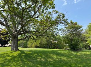 28479 W Schooner Ln, Barrington, IL 60010