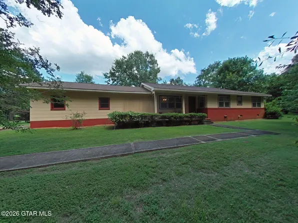 718 Old West Point Rd, Starkville, MS 39759