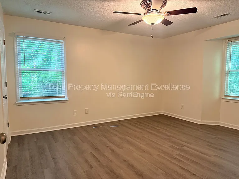 1330 Park Glen Dr #104 — Photo 12