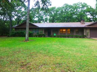 802 Little Ave, Madill, OK 73446