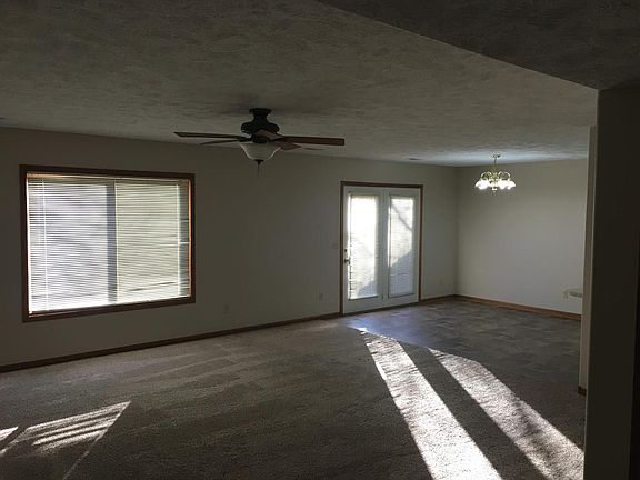 3rd image of 711 Antelope Ave