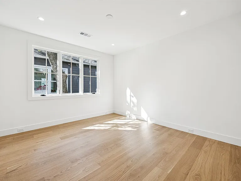 6833 Northridge Dr — Photo 33