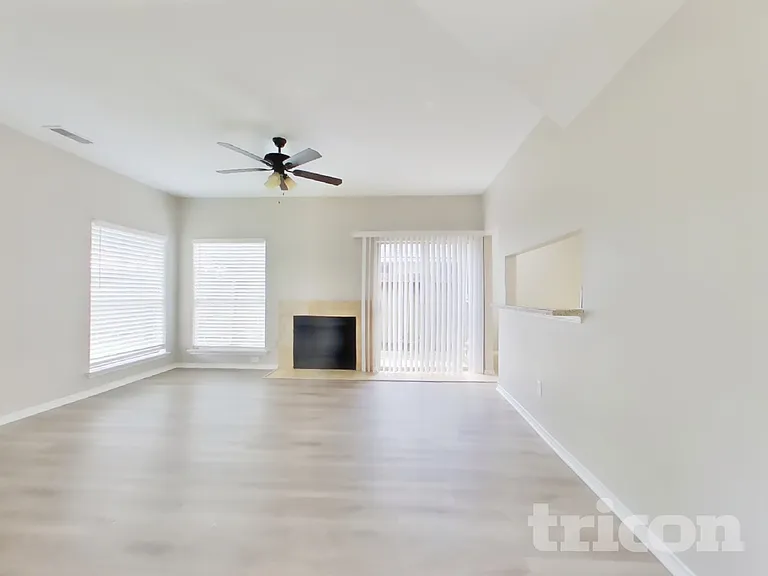 16330 Tiburon Way — Photo 2