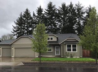 2484 NW White Oak Ave, Albany, OR