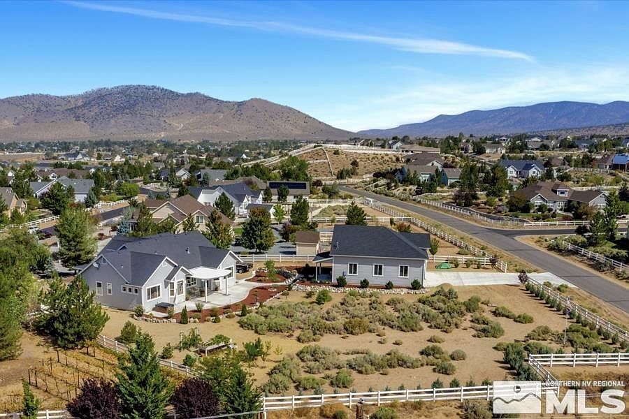 1st image of 2603 Skyline Dr