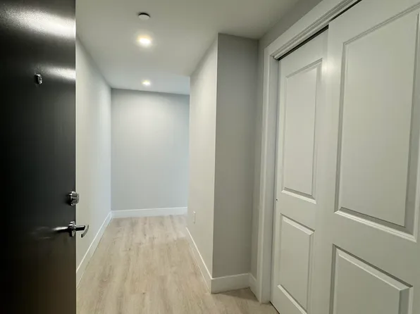 40 Center Street image 19 of 28