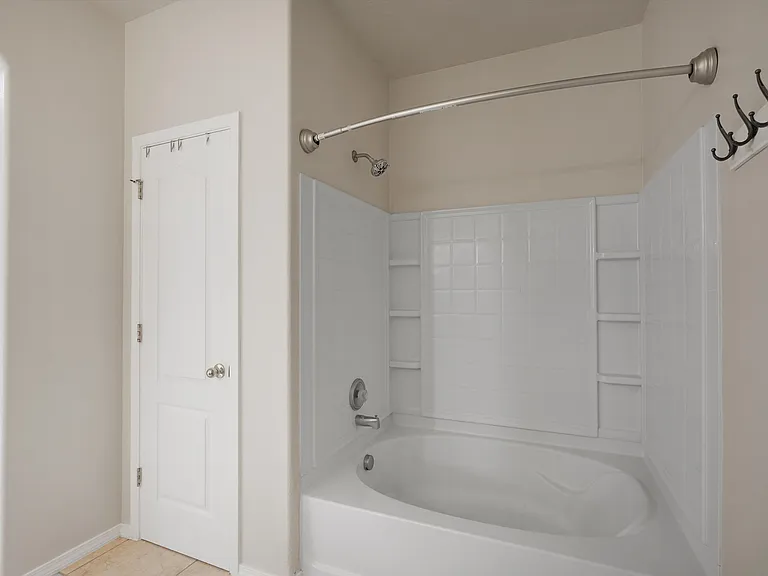 9319 Battle Creek St NW — Photo 18