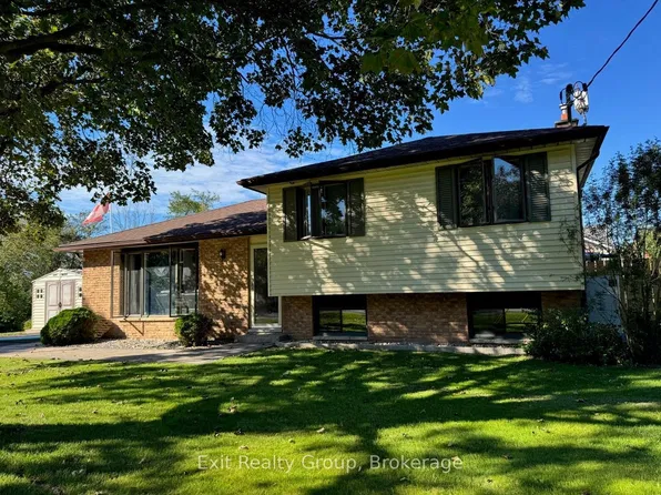29 Chatterton Valley Cres, Quinte West, ON K0K 2B0