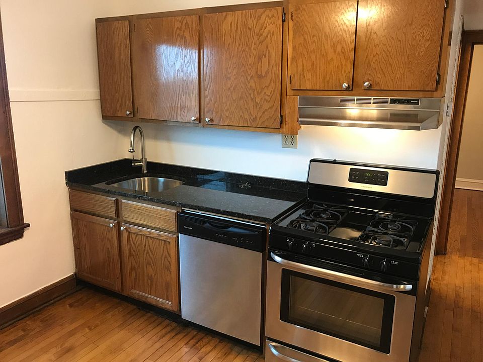 1st image of 4343 N Keeler Ave APT 3