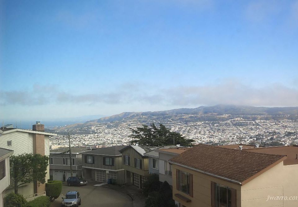 1st image of 235 Cresta Vista Dr