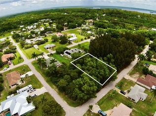 5812 Porpoise Rd, Bokeelia, FL 33922