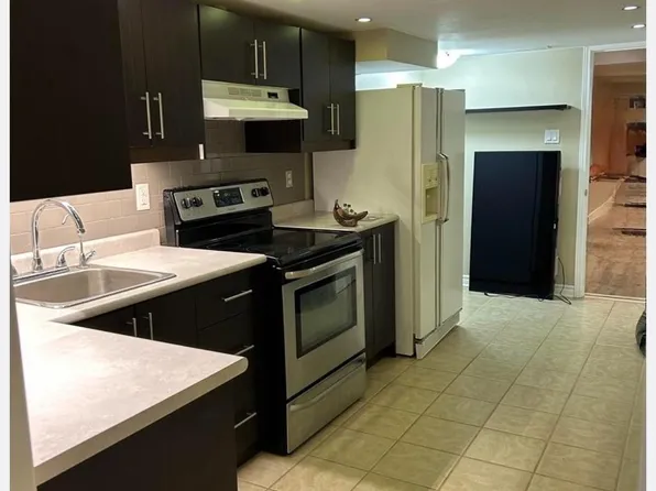 362 Gilpin Dr #Basement, Newmarket, ON L3X 3H2