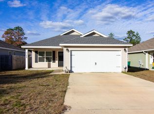 3188 Maple St, Crestview, FL 32539
