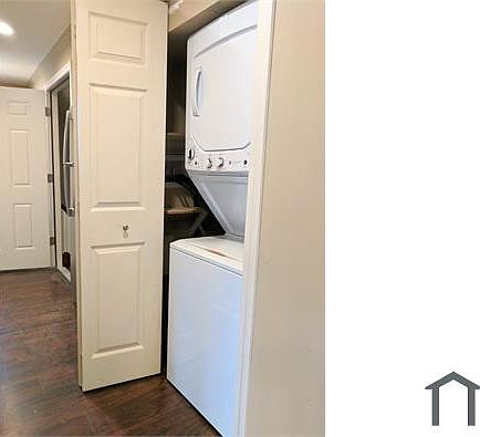 4th image of 58 Scofield Ave Unit 3