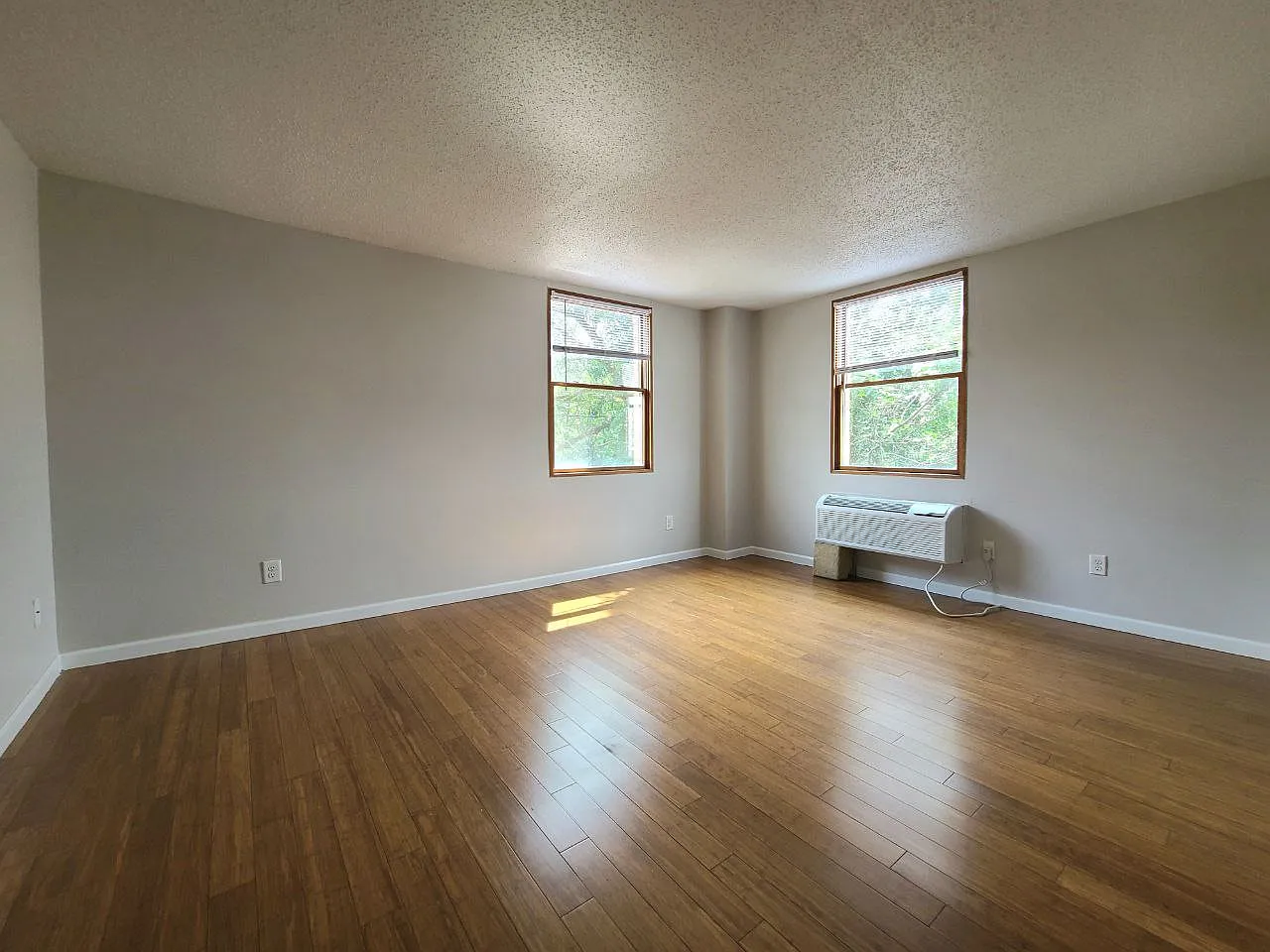 1 bed, 800 sqft, $2,125 — Photo 4