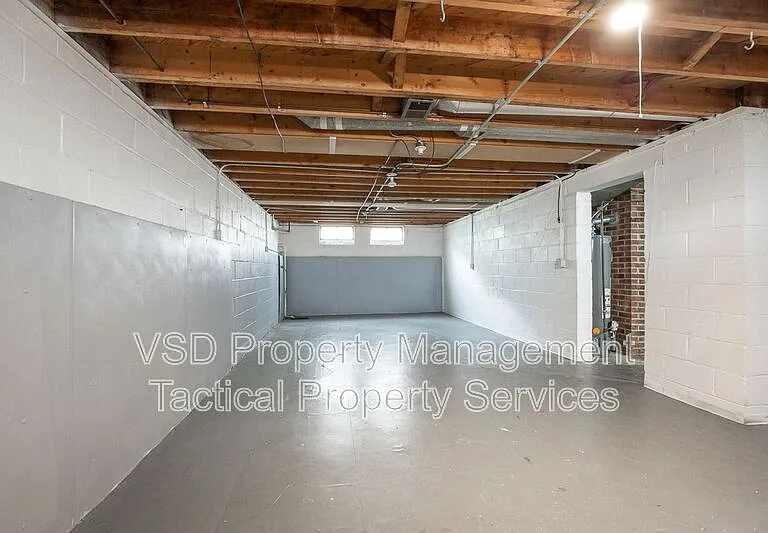 19268 Stafford Ave — Photo 8