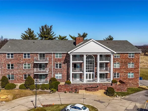 4339 Sunridge Dr APT F, Saint Louis, MO 63125