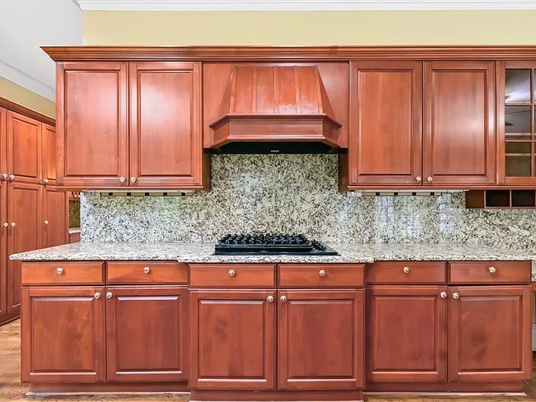 430 W Wesley Rd NW — Photo 8