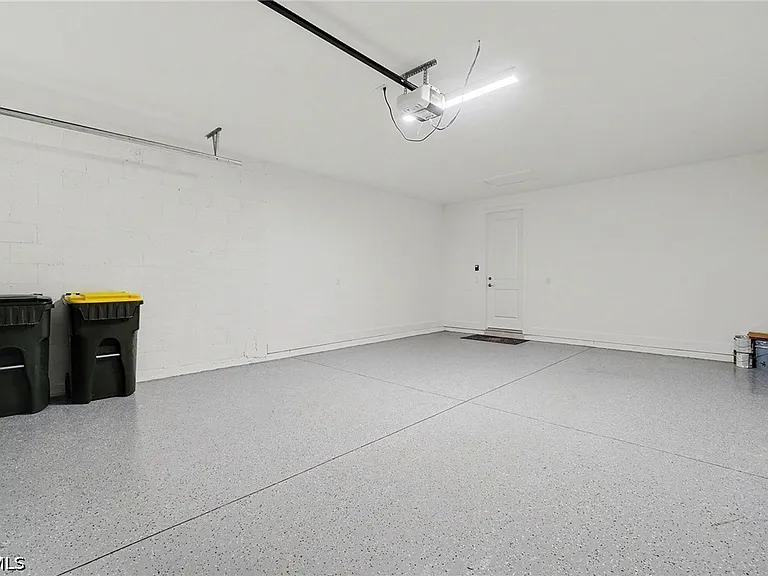 44489 Panther Dr — Photo 25