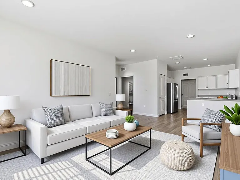 Towne Center Apartments — Photo 4