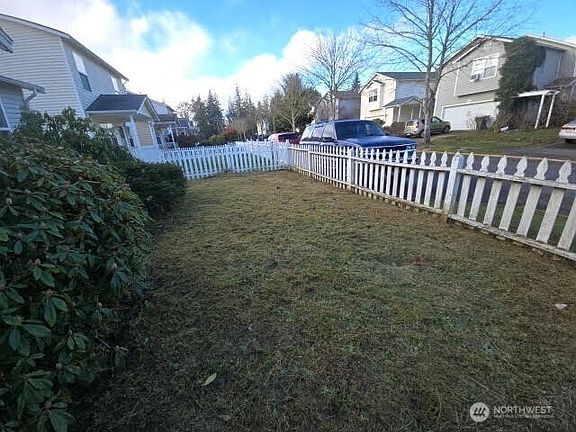 2nd image of 4925 41st Lane SE