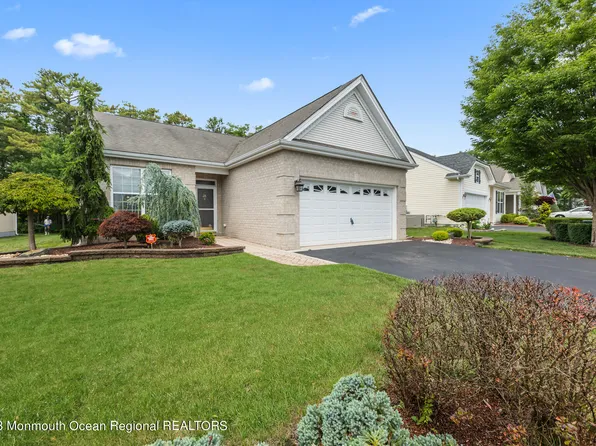 26 Winthrop Drive, Jackson, NJ 08527