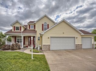 802 Switchgrass Ln, Champaign, IL 61822